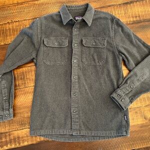 Patagonia flannel Gray Button-Up Shirt